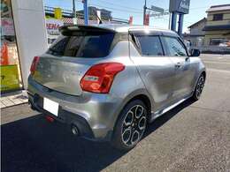 スズキのスポーツハッチバック、スイフトスポーツ★メーカーオプションのセーフティパッケージ装着車★6速オートマ★ナビ、バックカメラ、ETC装備★