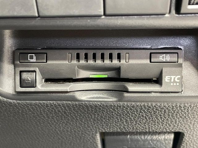 【ETC】高速道路の料金所をストレスなく通過！話題のスポットやサービスエリアに多い「スマートIC」利用時は必須のアイテムです。当店でセットアップを実施、ご納車当日からすぐにご利用いただけます！