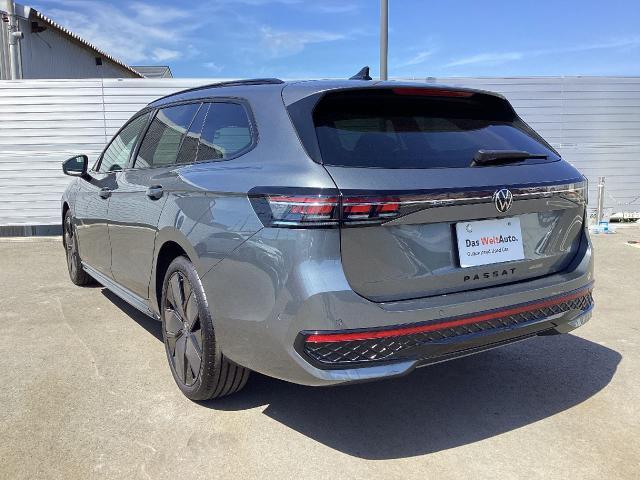 この度は弊社の認定中古車をご覧いただき誠に有難うございます。CPO小田原　0465376161までお待ちしております。