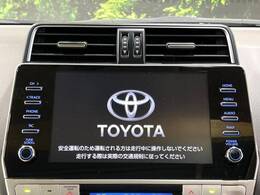 【メーカー純正ナビ】インテリアに溶け込むスタイリッシュな「専用設計」メーカーナビを装備♪視認性や操作性など基本性能にも優れ、より上質なカーライフをお楽しみいただけます。