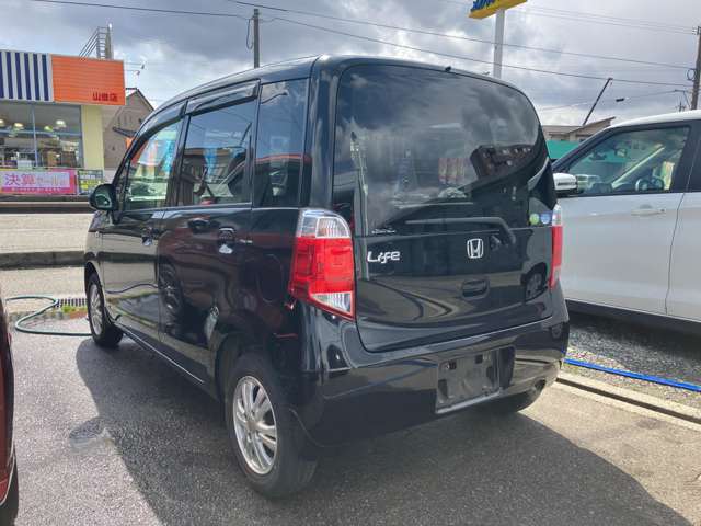 ★上田モータースは自動車保険のプロ代理店であると同時に保険会社のレッカー業務も承っています。（一部除く)　事故や故障の際もバックアップします。