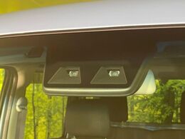 【スマートアシスト】走行中に前方の車両等を認識し、衝突しそうな時は警報とブレーキで衝突回避と被害軽減をアシスト。より安全にドライブをお楽しみいただけます。