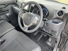 【運転席】現車の確認はお電話で在庫のご確認の上是非ご来店くださいませ！ご来店の難しい方は店舗スタッフがお電話やメールで詳細をお答えさせて頂きます。