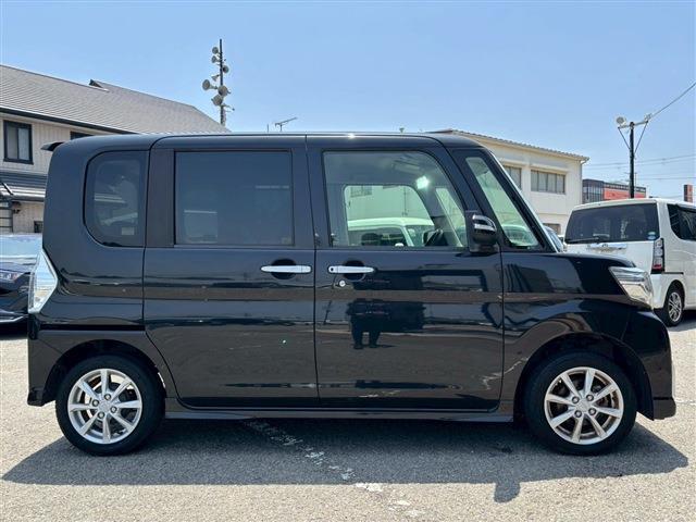 当店は、新車～登録済未使用車、お買い得軽自動車まで、多数在庫しております♪軽自動車の事なら全て当店にお任せください！目玉車両もございますので、ぜひ一度軽ワールドへお越しくださいませ！