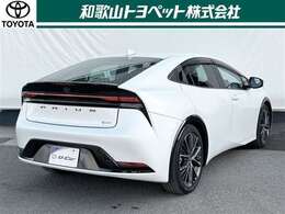 リフレッシュクリーニング「爽・快・車」施工！和歌ル山トヨペットの専門のスタッフが、独自の技術で一台一台丁寧に、内外装の清掃や除菌抗菌。下廻りやエンジンルームなど普段見えないところもキレイに仕上げます！