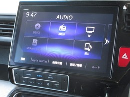 ナビゲーションはギャザズ10インチナビ（VXU-207SWi）を装着しております。AM、FM、CD、DVD再生、Bluetooth、音楽録音再生、フルセグTVがご使用いただけます。