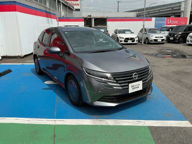走行車線を逸脱しそうな場合、メーター内ディスプレイへの警告表示と、ブザーで注意喚起してくれる！！LDW（車線逸脱警報）が付いてます。