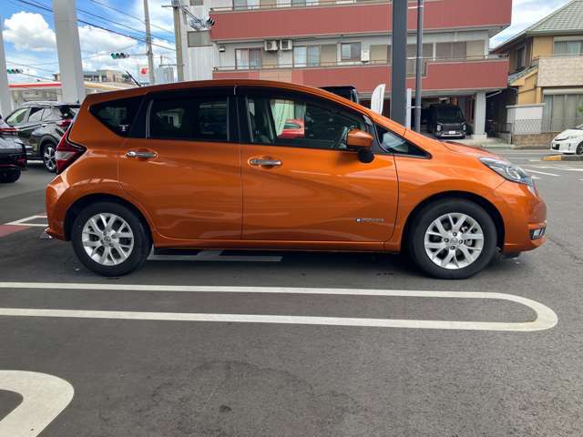 日産ならではの安心や保証が充実。幅広い価格帯をはじめ、充実のラインアップを誇る日産の中古車です。お車選びのお手伝いを一緒にさせていただきたいと思いますのでよろしくお願いいたします。