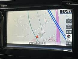 【純正ナビ】一体感のあるナビは、高級感ある車内を演出してくれます。Bluetooth再生などオーディオ機能も充実しておりますので、運転もより楽しめます♪