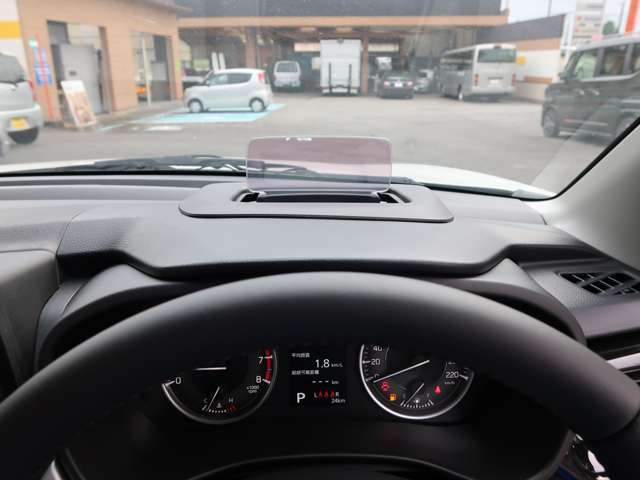 展示してないお車もありますのでご来店の際はご連絡下さい。定休日でもお車を見たい方はご連絡頂ければ展示場に展示しておきます。お問い合わせお待ちしております♪