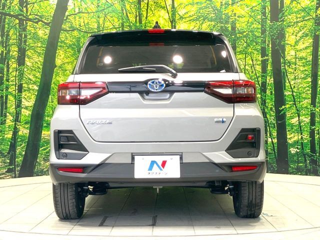 安心の最長10年・走行無制限保証（有償）をご用意。保証内容も充実はもちろん、無料点検＆オイル交換や、年中無休の全国・24時間ロードサービスも付帯されておりますのでご安心下さい。