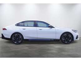 みなさまにとって最良のお車選びのお手伝いをさせてください！スタッフ一同心よりご来店、お問い合わせをお待ちいたしております！