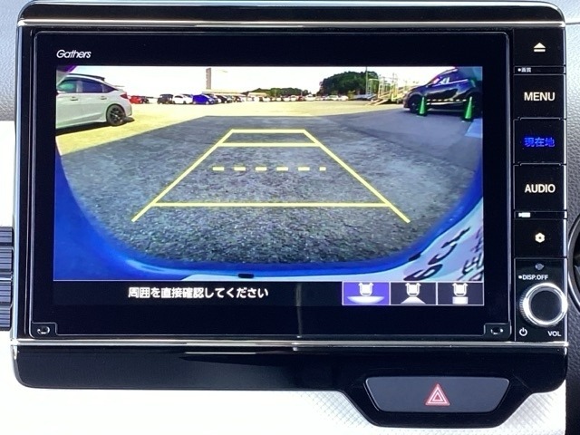 ホンダ純正ナビなので3ビュー切り替えバックカメラにも対応してますよ(^^)/バック運転苦手な方におススメですよ(^^♪