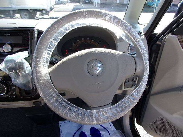 当社は全車に外装・内装クリーニング済み！！外装の磨きと室内クリーニングを施したお車です。ピカピカのお車を是非店頭でご確認下さい。