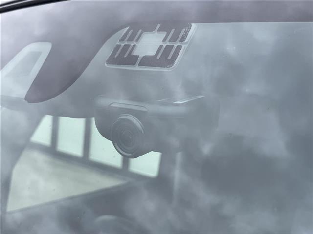 【ドライブレコーダー】いざという時にあなたの身を守ってくれる安全装備です。新品付け替えや増設をご希望方は、前後・360°タイプ様々ご用意がございますのでお気軽にご相談ください！