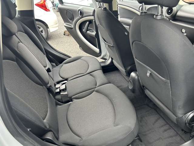 ◆納車前に鉄粉やしつこい汚れを取り除き、丁寧に仕上げています。