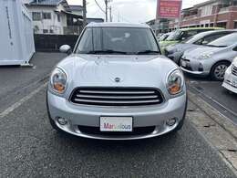 マーベラスでは無修復車を展示しております。自動車税も含んだ価格を表示しておりますので安心してお問合せください。内装、外装、金額、自信持ってお勧め致します。