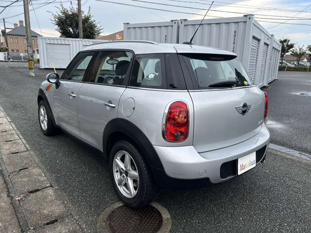 外装仕上げ、内装クリーニングもバッチリです。ぜひ一度ご自身の目で、現車をご確認ください。