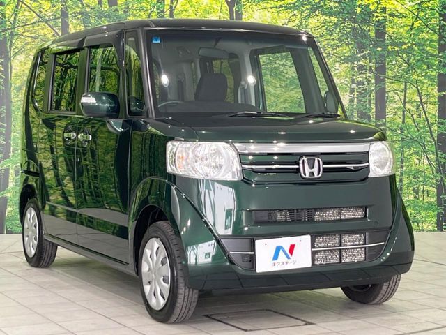 大好評のボディコーティング「弾スプラッシュコート」もご納車までに施工可能。通常のガラスコートと異なる、耐久年数6年の無機質ガラスコーティングが、ボディをキレイな状態に保ってくれます。