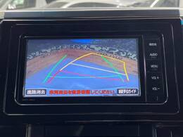 【バックカメラ】駐車時に後方がリアルタイム映像で確認できます。大型商業施設や立体駐車場での駐車時や、夜間のバック時に大活躍！運転スキルに関わらず、今や必須となった装備のひとつです！