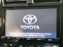 【純正ナビ】人気の純正ナビを装備。オーディオ機能も充実しており、Bluetooth接続すればお持ちのスマホやMP3プレイヤーの音楽を再生可能！毎日の運転がさらに楽しくなります！！