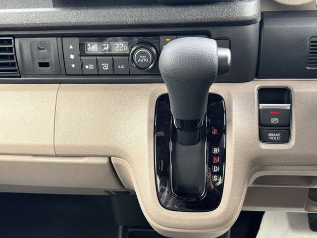 熊本中古車販売 ルマンα【アルファ】は、常にお客様の満足を考え、サービスを提供させていただいております。