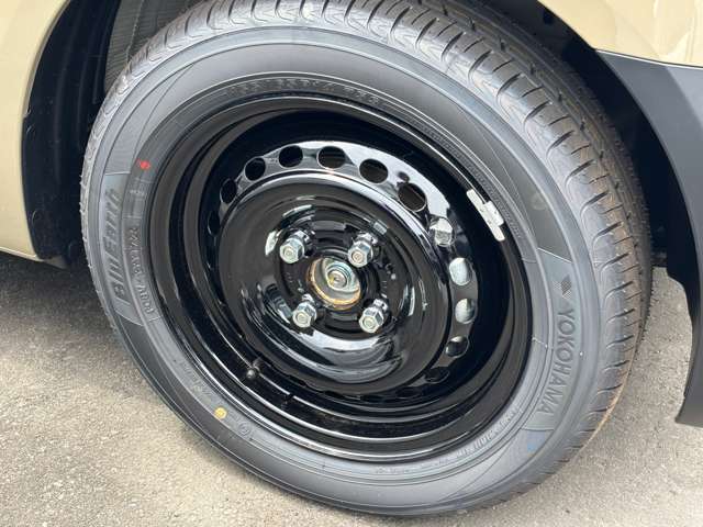 展示車両に関しましても、全ての取り扱いの車に対して厳しくチェックしております。