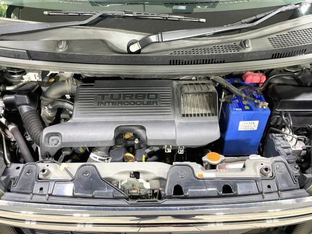 親切・丁寧な専門メカニックスタッフが応対！・車検・点検整備・事故等の修理などアフターサービスも安心。お車のカスタマイズもネクステージのサービススタッフまでご相談ください！
