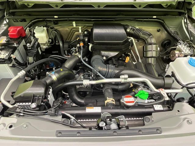 親切・丁寧な専門メカニックスタッフが応対！・車検・点検整備・事故等の修理などアフターサービスも安心。お車のカスタマイズもネクステージのサービススタッフまでご相談ください！