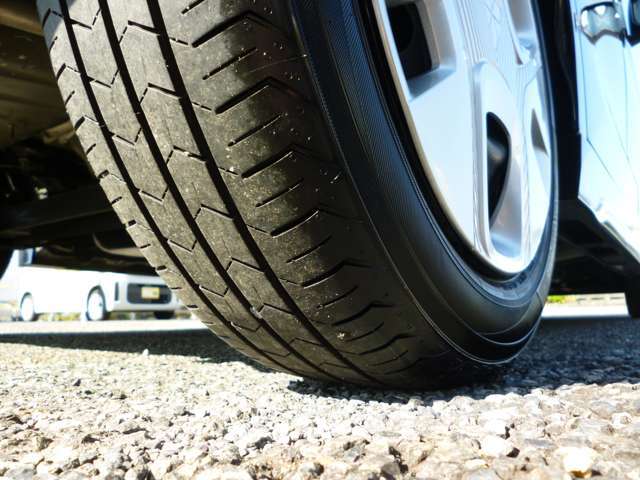 右リヤタイヤ　状態です。