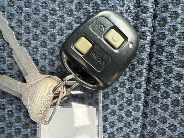 便利なキーレス・集中ドアロック付きです。