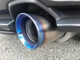 ■装備2■ガナドールマフラー(2本出し)｜定価385,000円！｜JQR30142303S