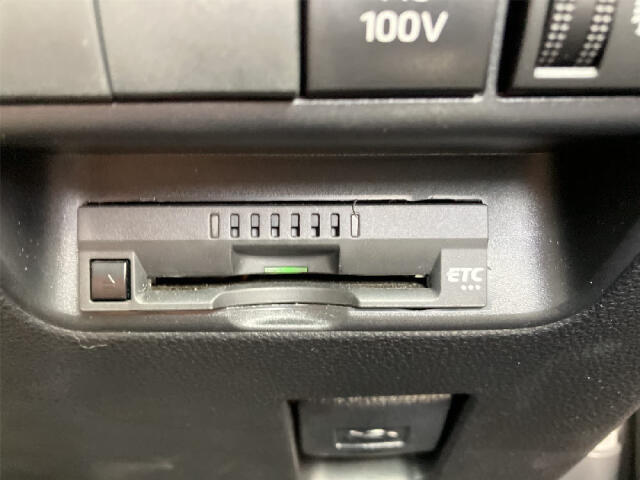 自社ホームページでは、お得な情報満載！最新チラシや目玉車などの情報は【ナオイオート　車販売】で検索★
