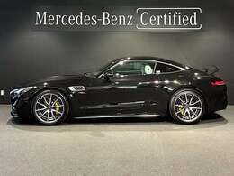 メルセデスの認定中古車「サーティファイドカー」世の中に存在する数ある中古車の中でも、メルセデス独自の厳しい基準をクリアした品質を持つ中古車です。「走行距離無制限保証」・「24時間ツーリングサポート」