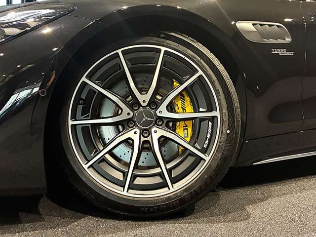 全ての車両に認定中古車保証2年付でご安心してお乗り頂けます。