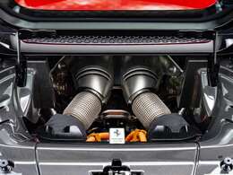 3.0L,V6ターボエンジン663PS+167PSのモーター。830PSのPHEV