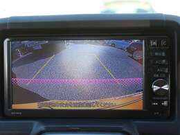 ナビ搭載ですので道に迷うことなく楽しくドライブ！Bカメラも装備しており駐車もラクラクです★