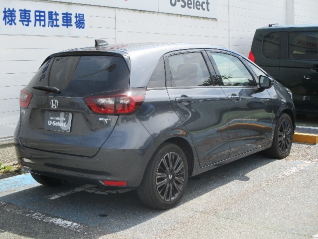 点検・整備後納車ですので安心してお選び下さい。また、アフターもお任せください。納車させていただいてからが、本当のお付き合いだと思っております。