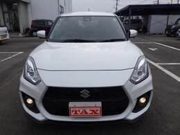 8，787km　有効車検期限9/9　全周囲モニター　ディスプレイオーディオ・スマホ対応　アップルカープレイ・アンドロイドオート対応　ブルートゥース　USBオーディオ　ステリモ