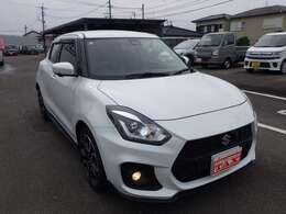 中古車選びはお店選びです。車自体の品質に問題がないことと、支払総額表示＝ご購入可能価格であることが大切です。弊社展示場では支払総額表示での価格＝ご購入可能価格です。