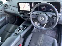 革巻きハンドルです、ステアリングスイッチ付き