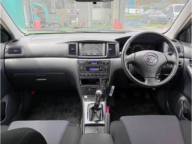 懐かしのスピンターンノブが付いています、昔随分流行ったやつですね。ただしノブの変更のみでバネは抜いていないようですので特に純正ノブと動作は変わりませんのでご安心ください