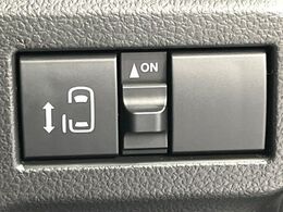 【パワースライドドア】スマートキーや運転席のスイッチでスライドドアの開閉が可能♪電動だから力を入れてドアを開ける必要が無く、小さいお子様でも、重い荷物を持っている時もラクに開け閉めできます♪
