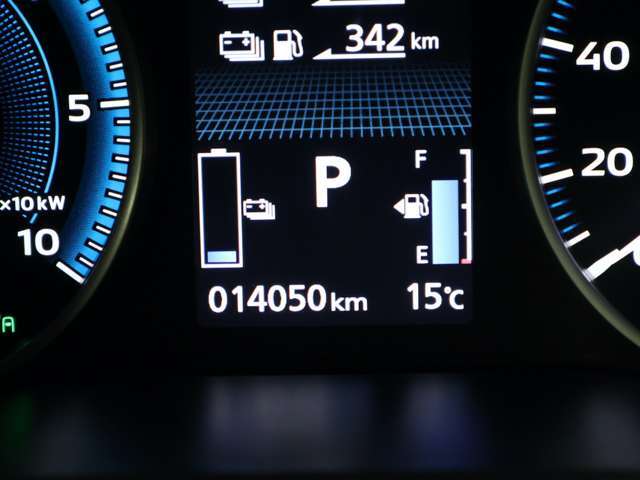 【営業時間】→10:00～18:00　【定休日】→毎週水曜日となります。