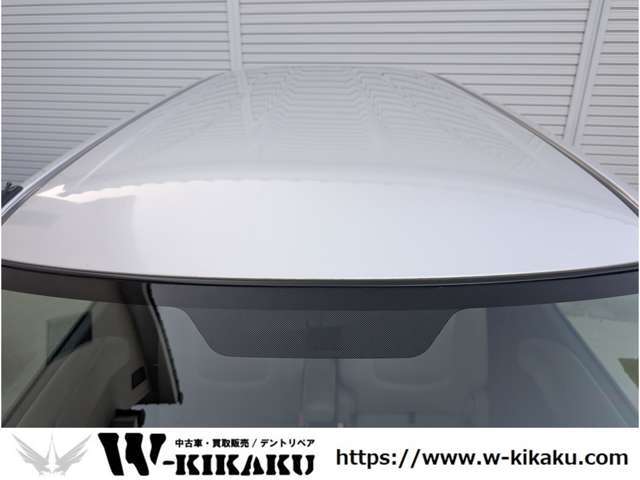 年式相応の小傷がありますが、目立った大きな傷はありません。