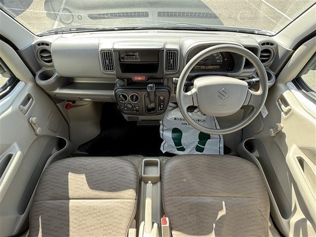 インパネ周り、広々使えて快適空間♪