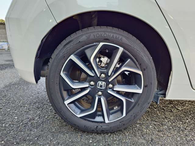 純正9型ナビTV　バックカメラ　ホンダセンシング　衝突軽減　レーダークルーズ　レーンキープ　ハーフレザーシート　LEDヘッド　前後コーナーセンサー　スマートキー　純正アルミ　純正前後ドラレコ　禁煙車