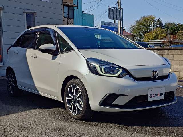 純正9型ナビTV　バックカメラ　ホンダセンシング　衝突軽減　レーダークルーズ　レーンキープ　ハーフレザーシート　LEDヘッド　前後コーナーセンサー　スマートキー　純正アルミ　純正前後ドラレコ　禁煙車