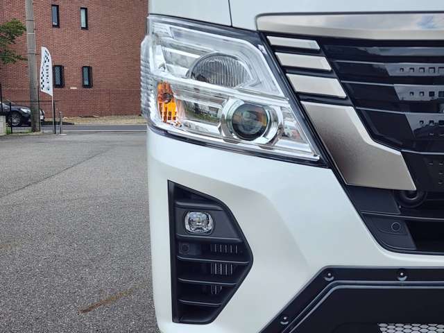 パートタイム4WD/ALPINE　BIGX/HDMI/ETC/パワスラ/インテリジェントルームM/アラウンドビューM/ESSEXフロントスポイラー/16inアルミ/ベッド/GR8センターコンソール