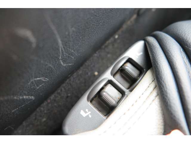 【電動シート】